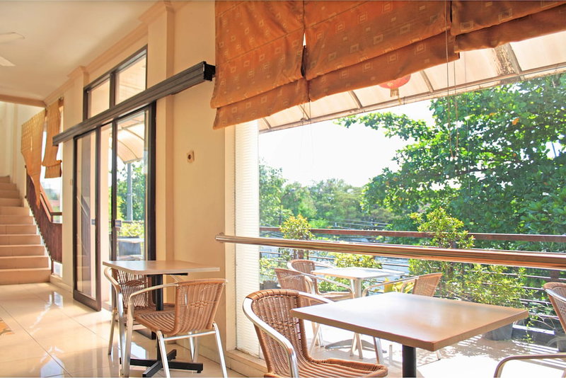 Graha DPT 33 Hotel, Surabaya, Indonesia