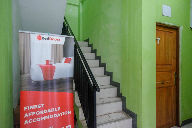 RedDoorz near Politeknik Manado, Paniki, Indonesia