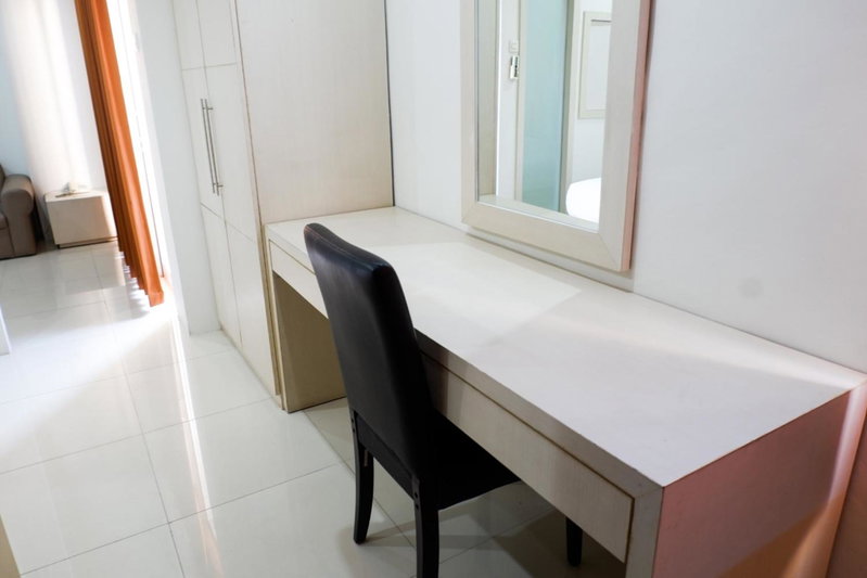 Comfy 1BR Twin Tower Apartment By Travelio, Surabaya, Indonesia