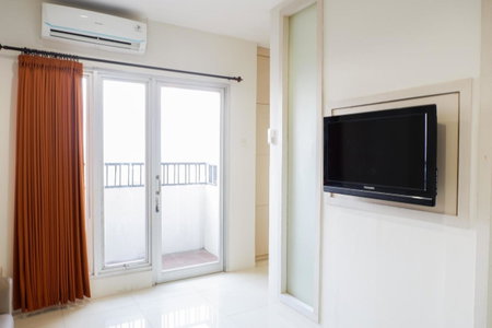 Comfy 1BR Twin Tower Apartment By Travelio, Surabaya, Indonesia