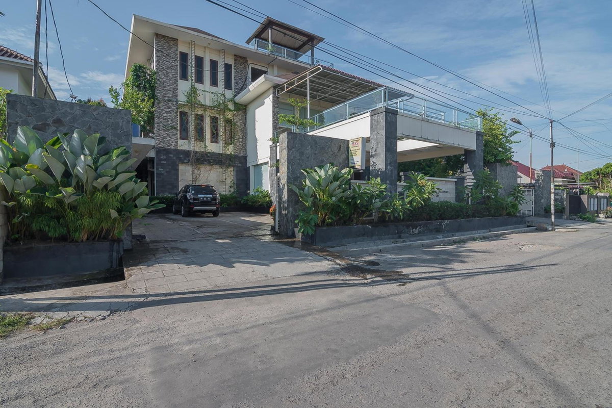 Hotel · RedDoorz Plus near Cambridge City Square 2 Medan, Medan