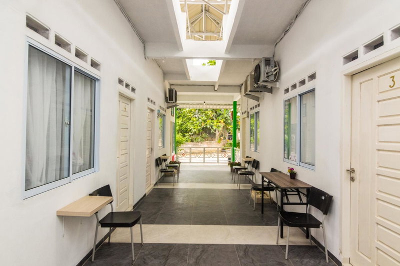 RedDoorz Syariah near Tanjung Pinang City Center, Tanjung Pinang, Indonesia