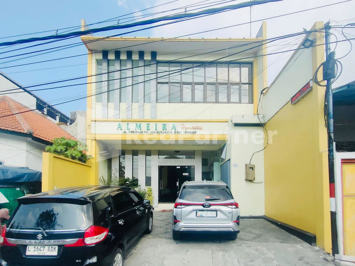 Hotel · Almeira Homestay Syariah Near RS Islam Al-Irsyad Mitra Reddoorz, Surabaya