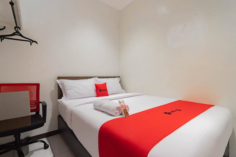 RedDoorz Plus @ Pakuan Residence Tajur, Bogor, Indonesia