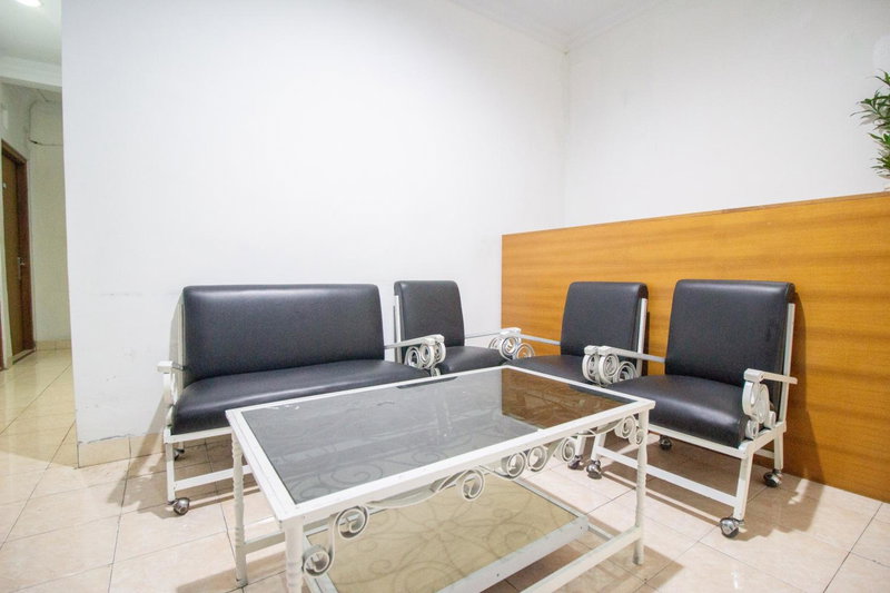 Halona Residence near Pakuwon Mall Jogja Mitra RedDoorz, Yogyakarta, Indonesia