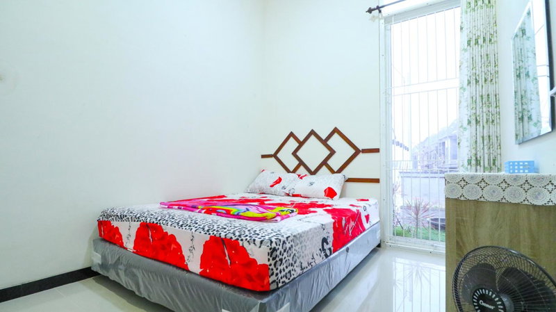 Villa Harmoni Syariah by Masterpiece Villa, Karangploso, Indonesia