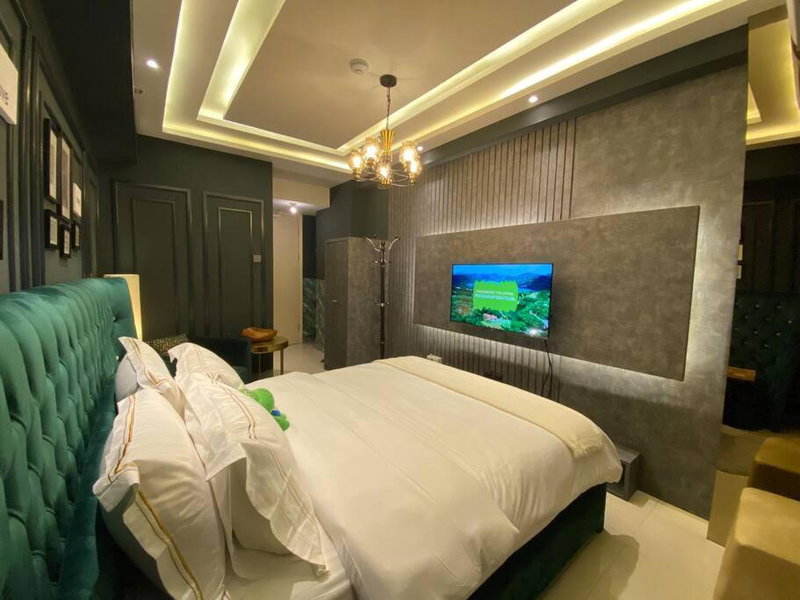 Du LoVeRe at Anderson Apartment, Lontar, Indonesia