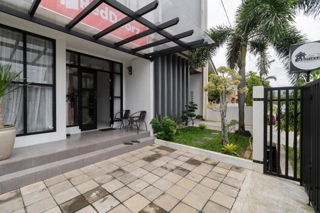 RedDoorz Syariah at Jalan Andalas Padang, Kampungdurian, Indonesia