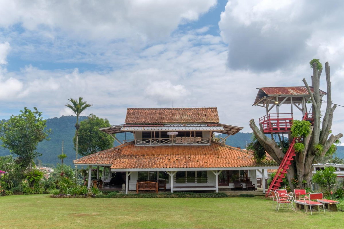 Hilltop Camp, Lembang, Indonesia