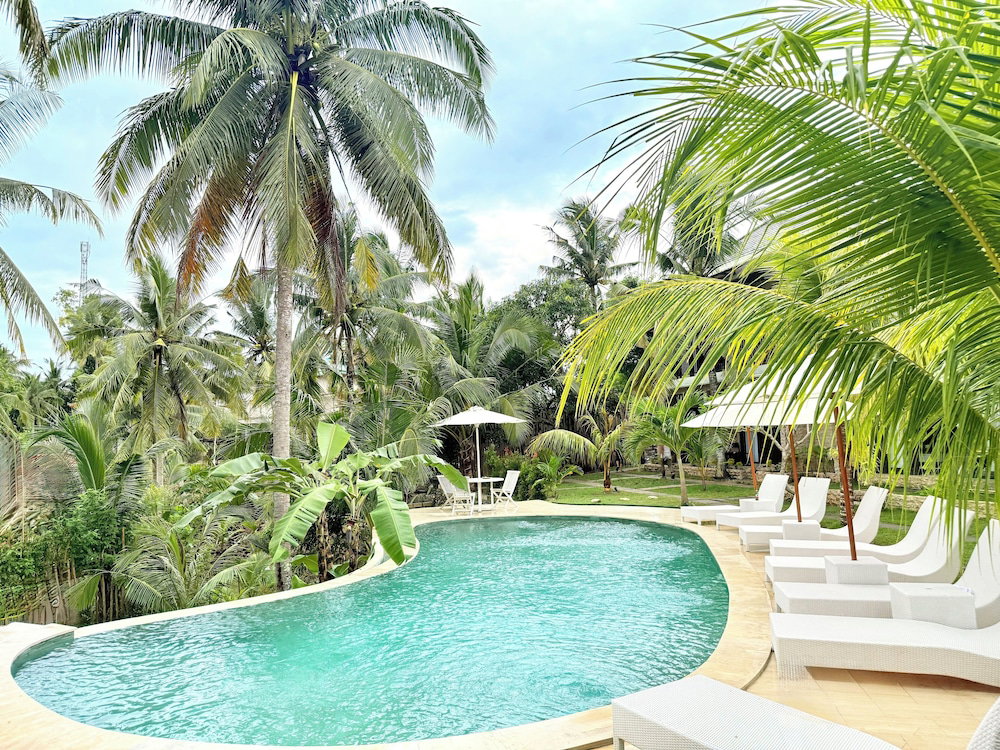 Hotel · Kelingking tropical, Bunga Mekar