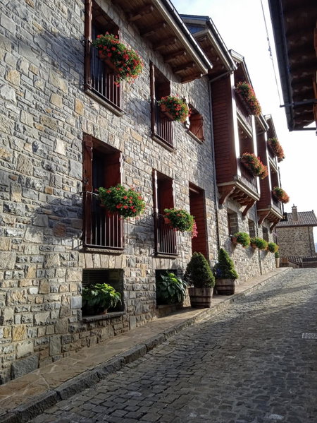 Apartamentos Lausan, Gavín, Spain