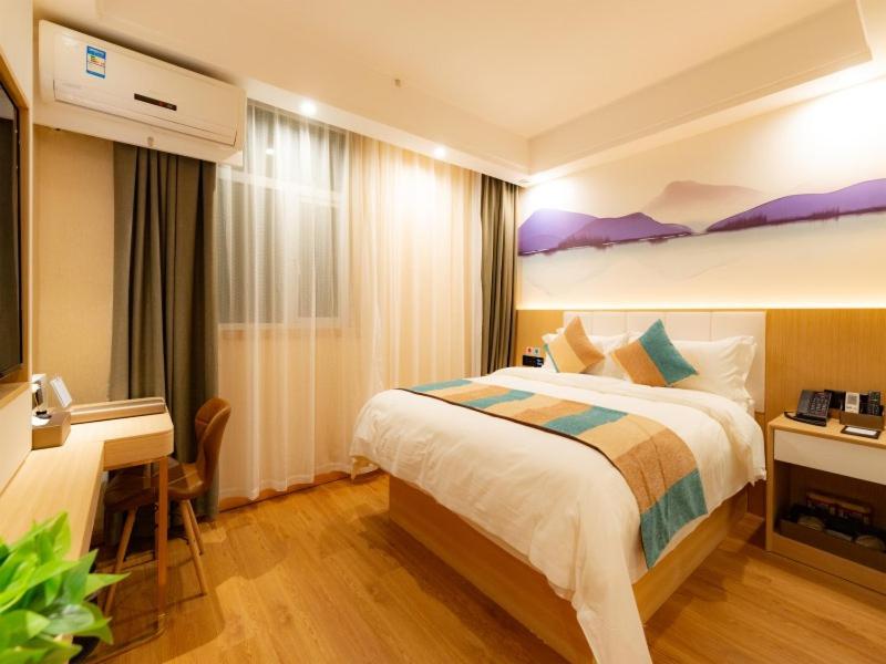 Hotel · VX Xuzhou Yunlong District Normal University Yunlong Mountain Scenic Spot Hotel, Xuzhou