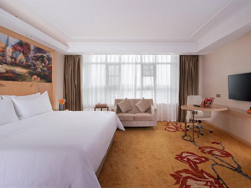 Vienna Hotel (Jieyang Longwei), Jieyang, China