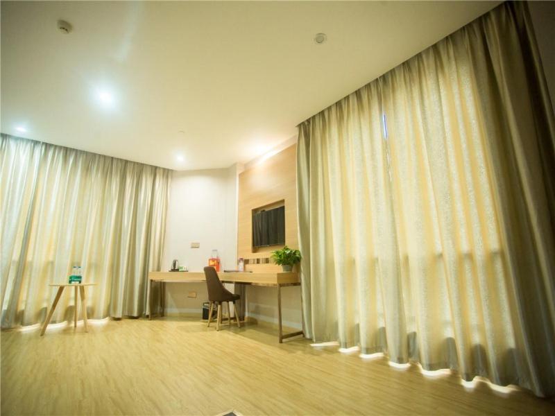 GreenTree Inn Zhoushan Baiquan Colorful Plaza Express Hotel, Zhoushan, China