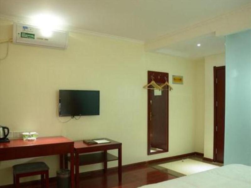 GreenTree Inn Shandong Heze Development Zone Guangzhou Road Yuehua Express Hotel, Heze, China