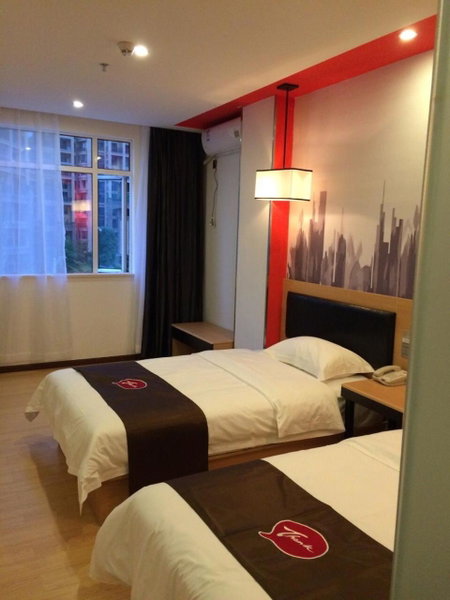 Thank Inn Chain Hotel Guangdong Shenzhen Longhua Qinghu Subway Station, Bao'an, China