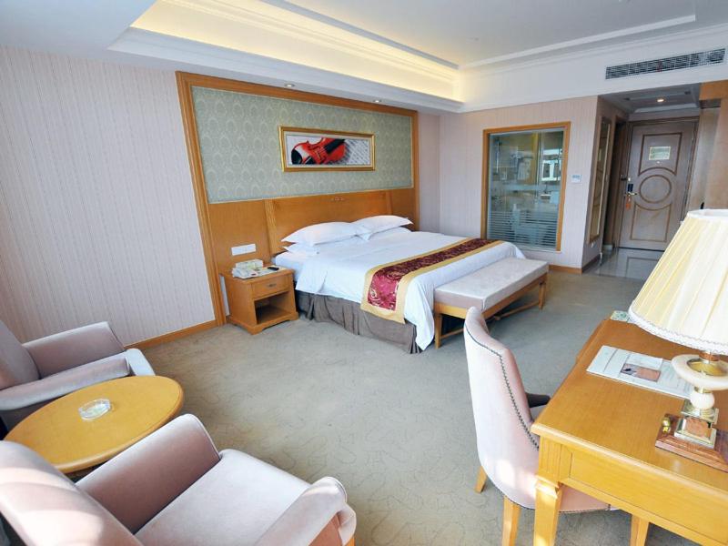 Vienna Hotel Qidong South Gongyuan Road, Qidong, China