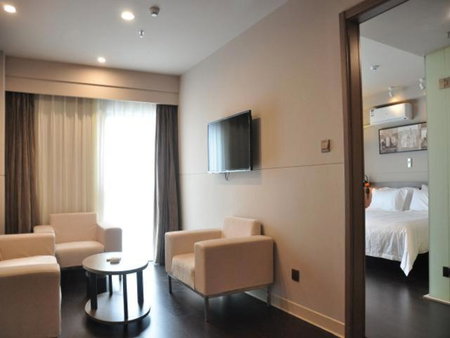 Jinjiang Inn Select Xuzhou High-speed Railway Huaihai Huanqiugang Branch, Xuzhou, China