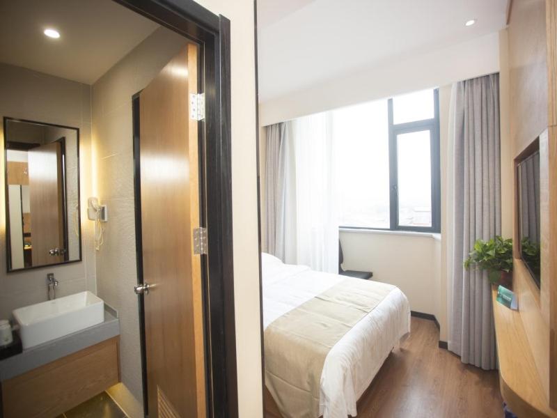 GreenTree InnSuzhou Xiaoshan county Century AvenueExpress Hotel, Xuzhou, China