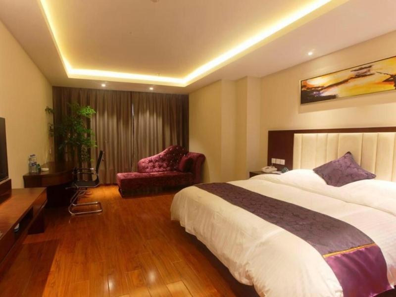 GreenTree Inn Jiangsu Wuxi Yixing Post Building Express Hotel, Yixing, China