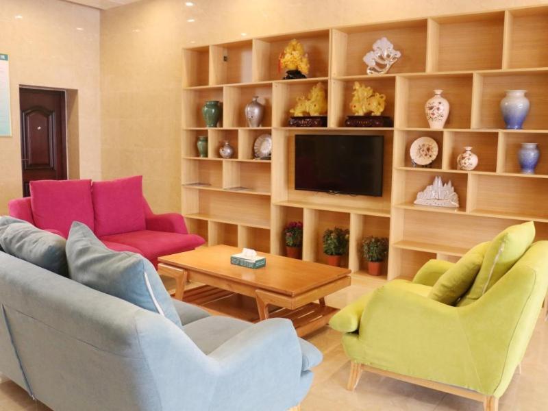 GreenTree Inn Linyi Beicheng New Area North Mengshan Road Express Hotel, China