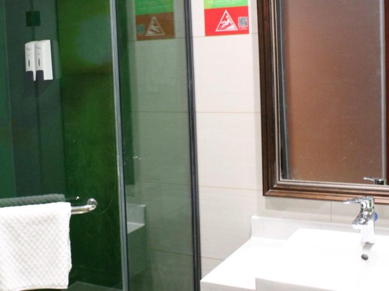 Vatica Fuyang Linquan County Tenghui International City Hotel, Fuyang, China