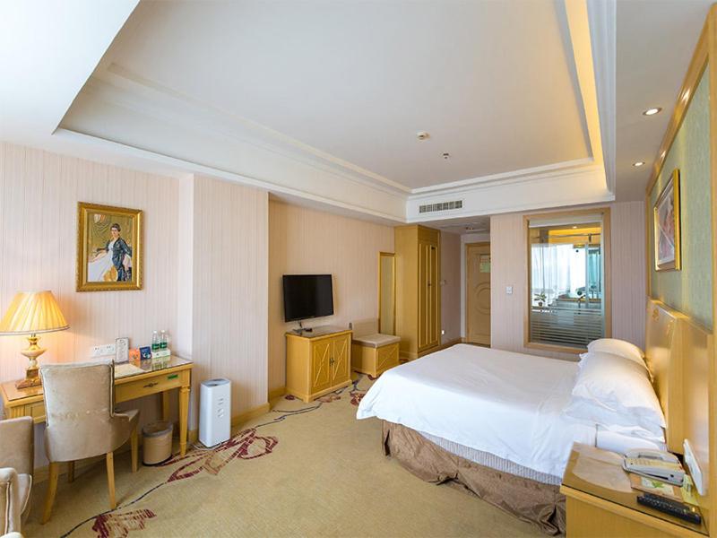 Vienna Hotel Jiangsu Xuzhou Pengcheng Square, Xuzhou, China