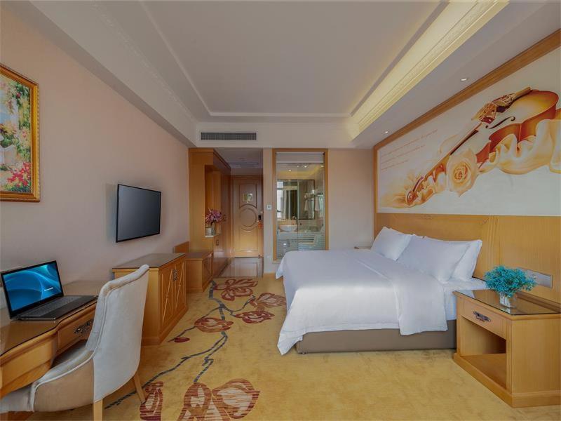 Vienna Hotel Huiyang Sanhe Square, Huizhou, China