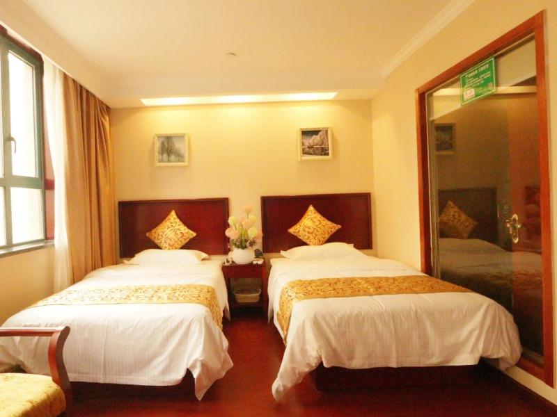 GreenTree Inn ZheJiang JiaXing West ZhongShan Road Vintage Car Building Express Hotel, Jiaxing, China