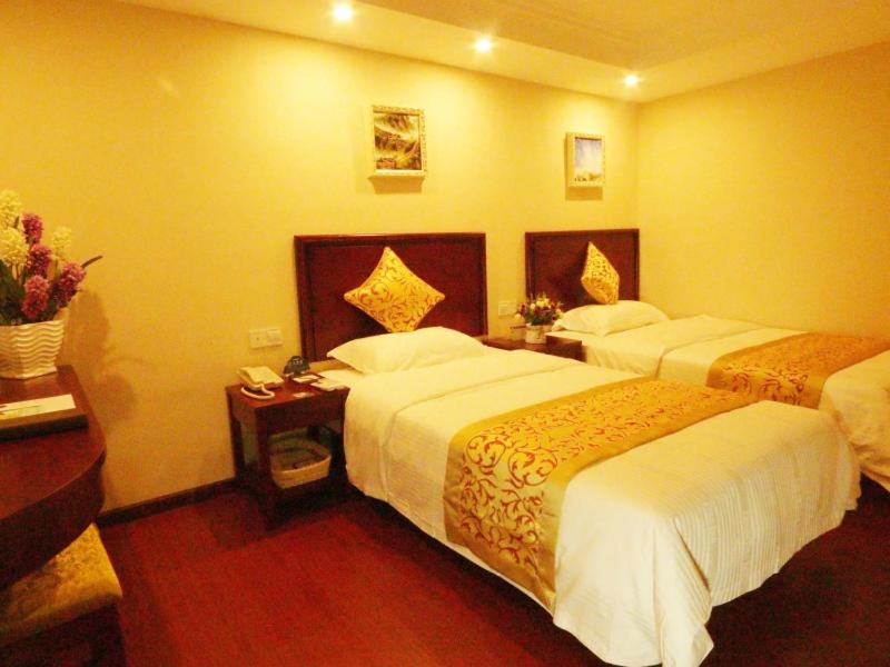 GreenTree Inn ZheJiang JiaXing West ZhongShan Road Vintage Car Building Express Hotel, Jiaxing, China