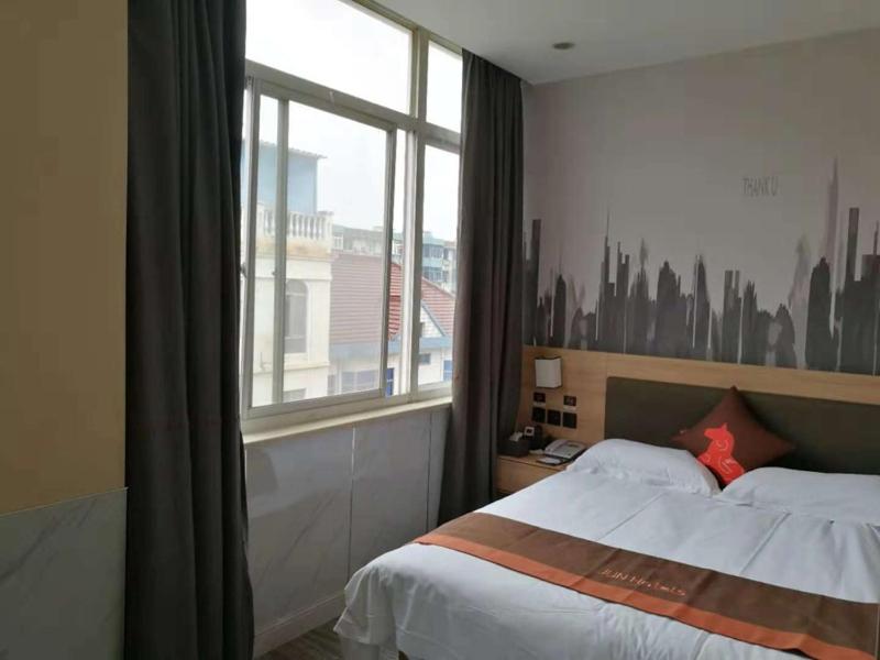 JUN Hotels Zhejiang Jiaxing Haiyan Qiyuan North Road, Jiaxing, China