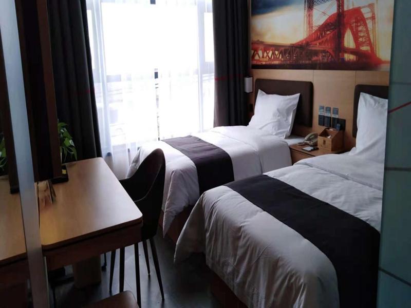 Thank Inn Plus Hotel Henan Kaifeng Tongxu county Renmin Road, Kaifeng, China