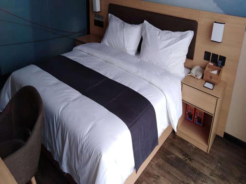 Thank Inn Plus Hotel Henan Kaifeng Tongxu county Renmin Road, Kaifeng, China