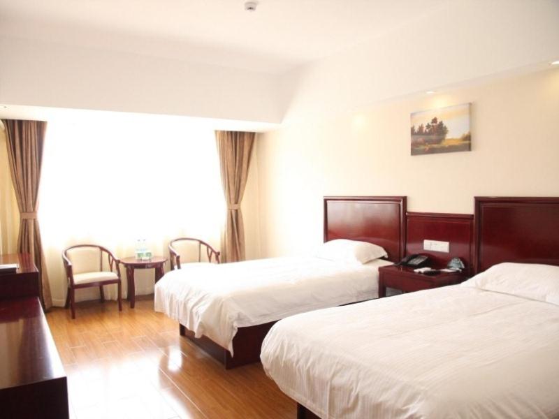Greentree Inn Yunnan Lijiang Railway Station Yuxing Road Express Hotel, Lijiang, China