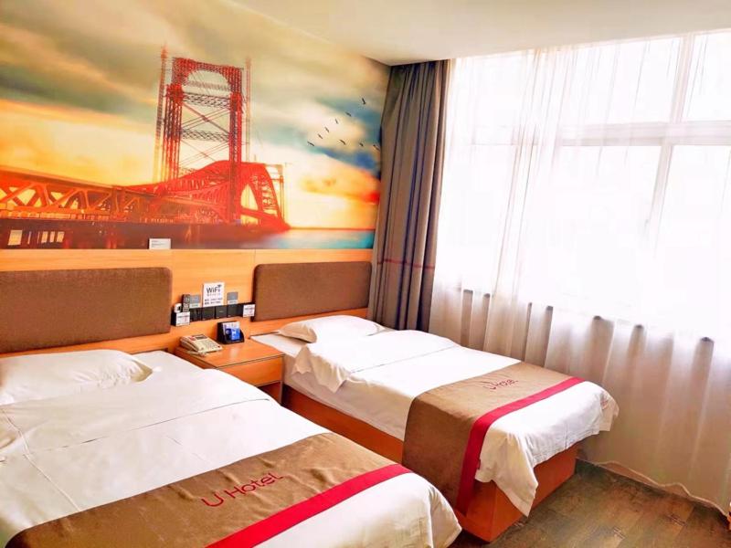 Thank Inn Plus Hotel Henan Luoyang Luolong University Zhang Heng Street City, China