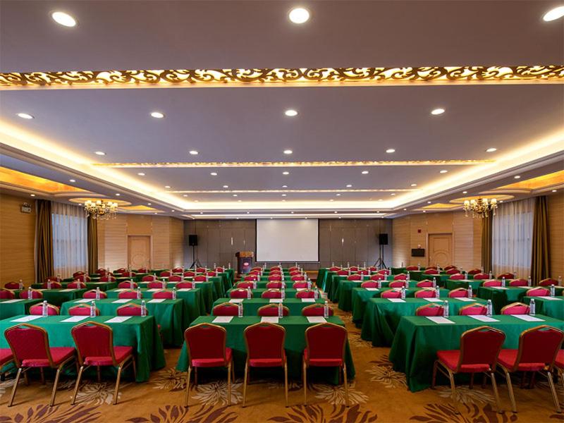 Vienna Hotel Meizhou Jiangnan, Meizhou, China