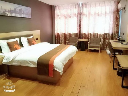 JUN Hotels Jiangsu Nantong Tongzhou West Jinsi Road Hantang Impression, Nantong, China