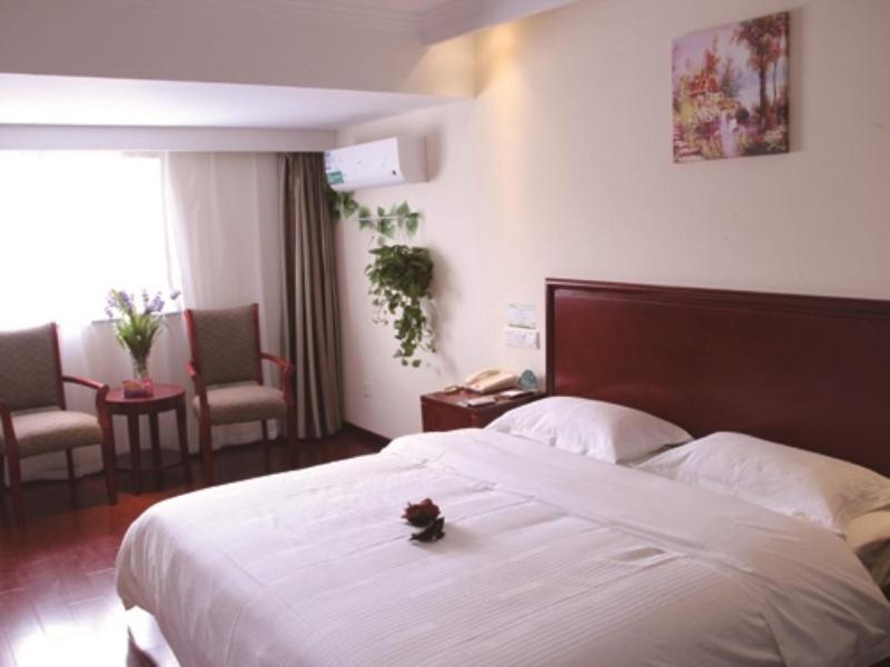 GreenTree Inn Jiangsu Taizhou Xinghua Zhangguo Bus Station Express Hotel, Xinghua, China