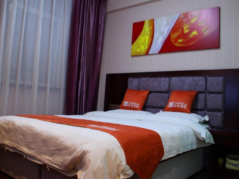Shell Zhangye Ganzhou Area East Street Drum Tower Hotel, Zhangye, China
