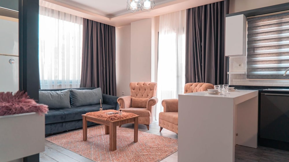 Hotel · Kardinia Hotel, Mezitli