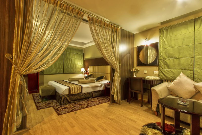 Hotel Gateway Grandeur, Guwahati, India