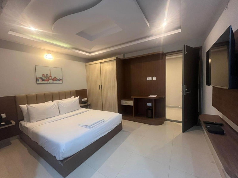 Hotel Avenue Suites Near International Airport Bangalore, Bangalore, India