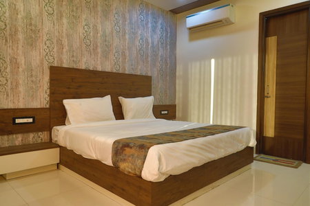 Hotel Golden Leaf, Mohali, India
