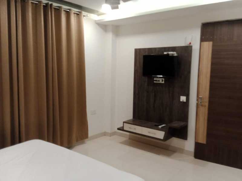 Hotel Golden Leaf, Mohali, India