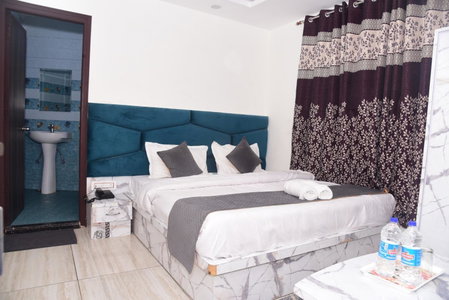 Hotel Elegance, Katra, Katra, India