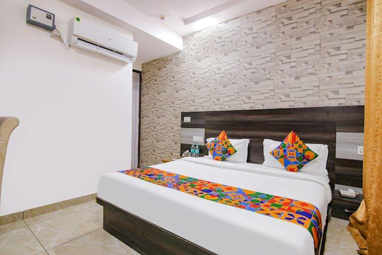 Hotel Dhanua Palace, Chandīgarh, India