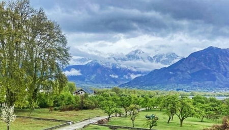 Kashmir Holiday Resort, Srinagar, India