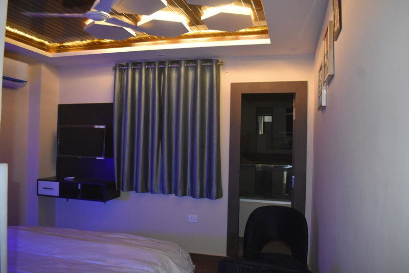 Hotel Violett Doors, Patna, India