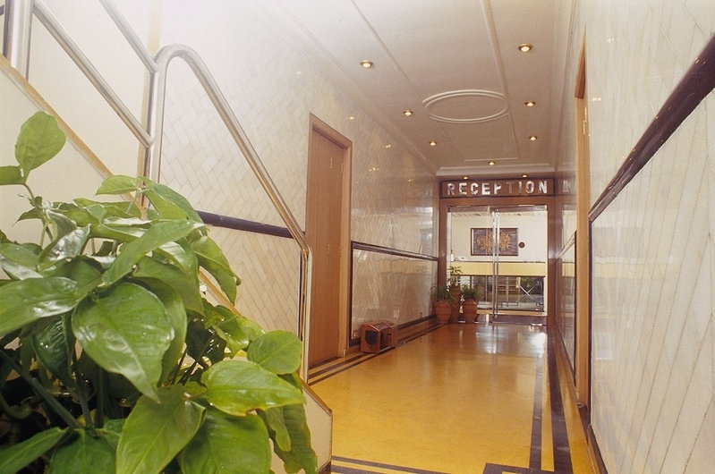 Hotel Midland - Hostel, Mumbai, India