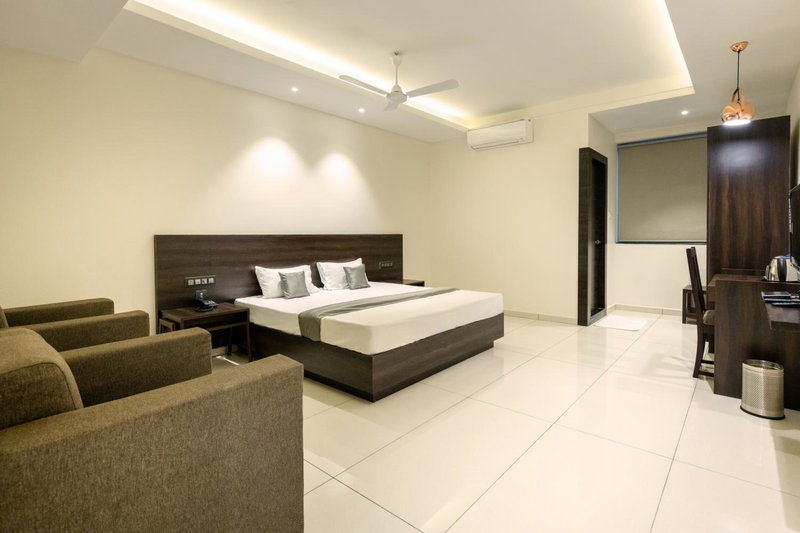 Hotel Paramount Suites & Service Apartments, Mangalore, India